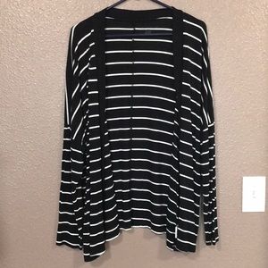 Maternity cardigan
